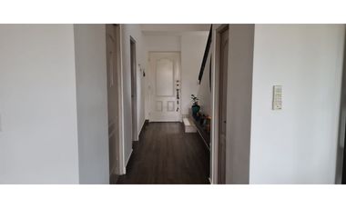 Venta de casa en Brisas del Golf, Ph Villa Alta