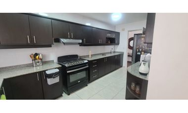 Venta de casa en Brisas del Golf, Ph Villa Alta