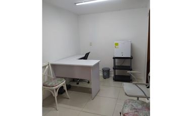 se arrienda consultorio medico