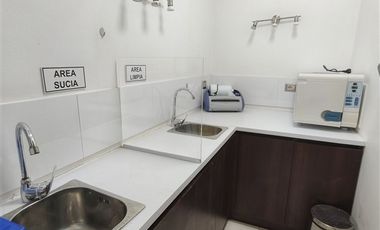 Oficina Comercial en Venta Metro Manquehue. Las Condes