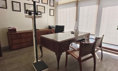 Oficina Comercial en Venta Metro Manquehue. Las Condes
