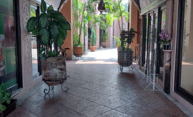 RENTA LOCAL COMERCIAL PLAZA  TEOPANZOLCO EN CUERNAVACA MORELOS