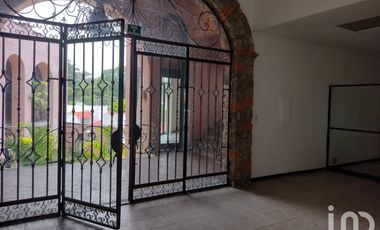 RENTA LOCAL COMERCIAL PLAZA  TEOPANZOLCO EN CUERNAVACA MORELOS