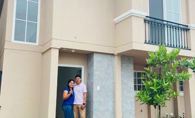 Venta de Casa  Modelo Ria en la Urb. Casalaguna, Samborondon, Aurora, cerca del C.C Riocentro el Dorado