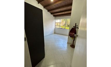 CASA SECTOR CALASANZ - PARTE BAJA - SECTOR EL PESEBRE