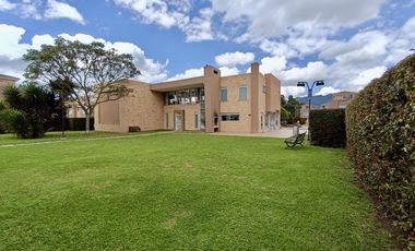 casa en arriendo en la balsa. Cod A5907