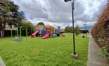 casa en arriendo en la balsa. Cod A5907