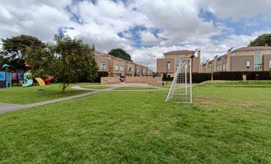 casa en arriendo en la balsa. Cod A5907