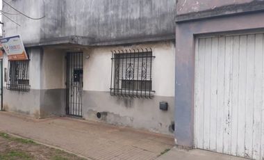 Casa PH en venta en Monte Chingolo