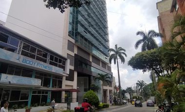 ARRENDAMOS OFICINA SOTOMAYOR BUCARAMANGA METROPOLITAN BUSINESS CON PARQUEADERO