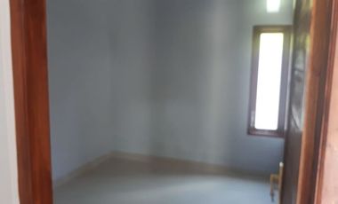 DIJUAL RUMAH SIAP HUNI MURAH TANAH LUAS DI SEYEGAN