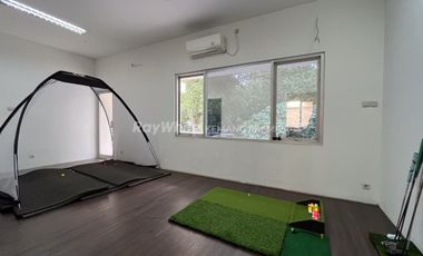 Rumah Strategis Poisisi Hook Jl.Kerinci Raya Kebayoran Baru, Jakarta Selatan