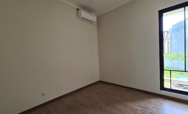 DISEWAKAN RUMAH BARU VICTORIA ALAM SUTERA DEKAT BINUS