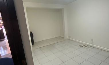 EN RENTA CONSULTORIOS A 2 CUADRAS DE CONSTITUYENTES