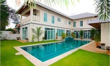 4 Bedroom Villa for sale at Regents Estate