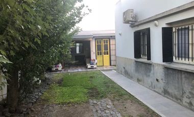Casa PH en venta en Quilmes Oeste