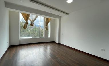 Vendo casa en la Urb. Colegio de Arquitectos