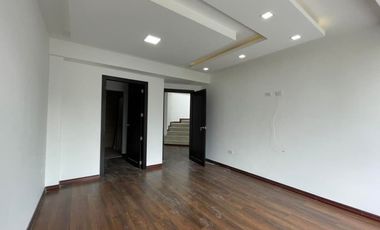 Vendo casa en la Urb. Colegio de Arquitectos