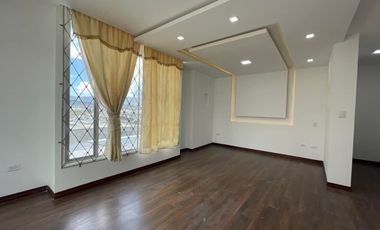 Vendo casa en la Urb. Colegio de Arquitectos