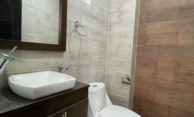 Vendo casa en la Urb. Colegio de Arquitectos