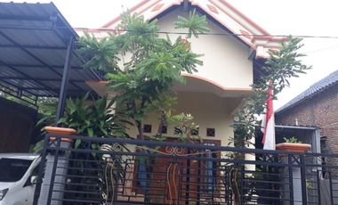 Rumah Dijual 2 Lantai Lokasi Strategis Dekat Alun2 Madiun