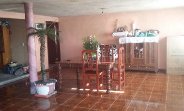 Casa en Villa Victoria