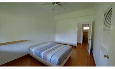 CASA EN CLAYTON 4 RECAMARAS + CBS