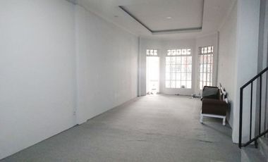 Rumah Disewakan di Matraman Dekat Pasar Pramuka