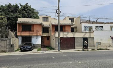 Casa en carretera central CHACLACAYO