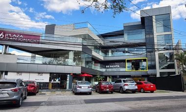 Renta de local en Plaza San Ignacio