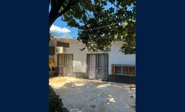 CASA en VENTA en esquina