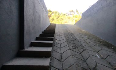 local en arriendo en guarne. Cod A214666