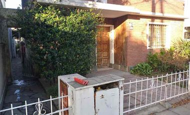 Casa en venta en Moron Sur