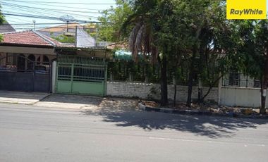 Dijual Rumah Lokasi Strategis Di Jl. Raya Darmo Indah Barat, Surabaya