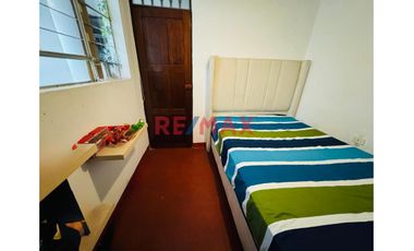 Venta De Casa 2 Pisos Urb Primavera