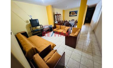 Venta De Casa 2 Pisos Urb Primavera