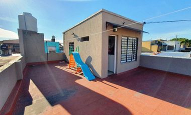 Casa PH en venta en Lanus Este