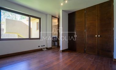Casa en venta de 4 dorm. en Colina