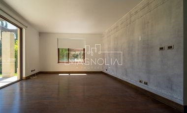 Casa en venta de 4 dorm. en Colina