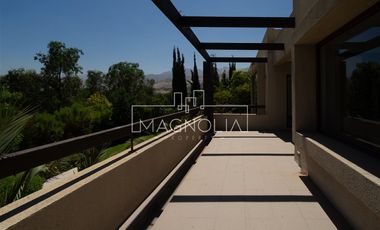 Casa en venta de 4 dorm. en Colina
