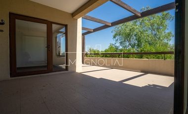 Casa en venta de 4 dorm. en Colina