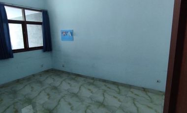 DISEWAKAN RUMAH 2 LANTAI STRATEGIS @ SAYAP RIAU MARTADINATA