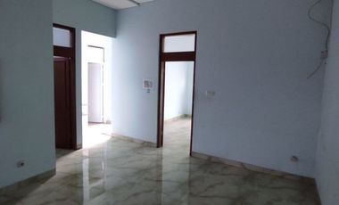 DISEWAKAN RUMAH 2 LANTAI STRATEGIS @ SAYAP RIAU MARTADINATA