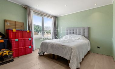 Casa en venta de 4 dorm. en Colina