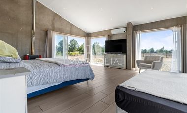 Casa en venta de 4 dorm. en Colina