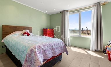 Casa en venta de 4 dorm. en Colina