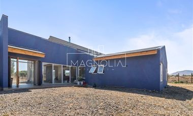 Casa en venta de 4 dorm. en Colina