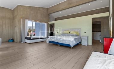 Casa en venta de 4 dorm. en Colina