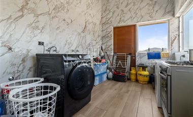 Casa en venta de 4 dorm. en Colina