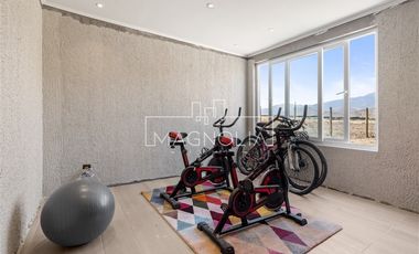 Casa en venta de 4 dorm. en Colina